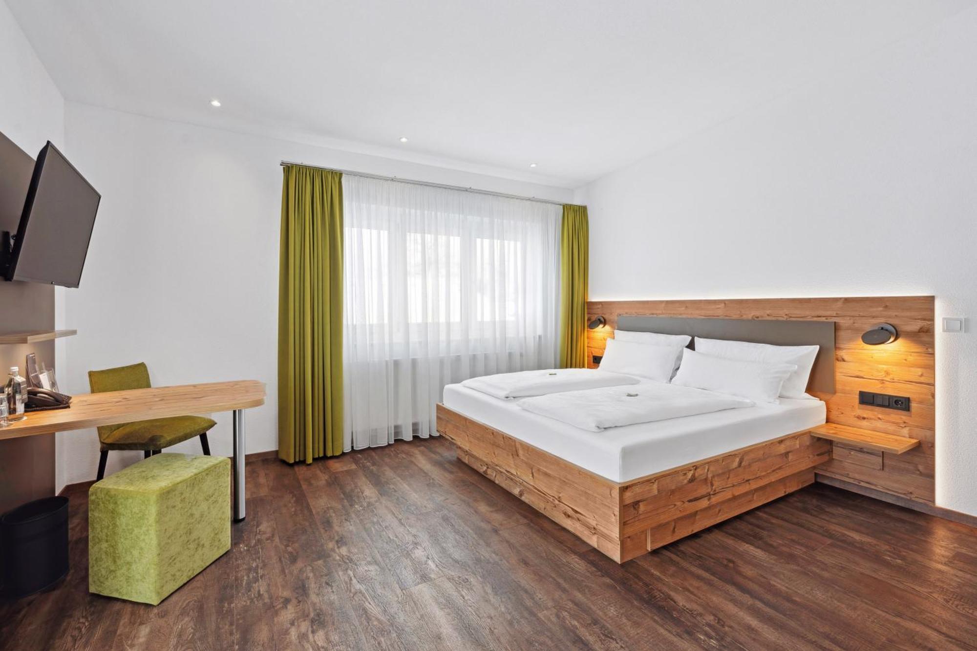 לאופהיים Hotel Zeppelin מראה חיצוני תמונה