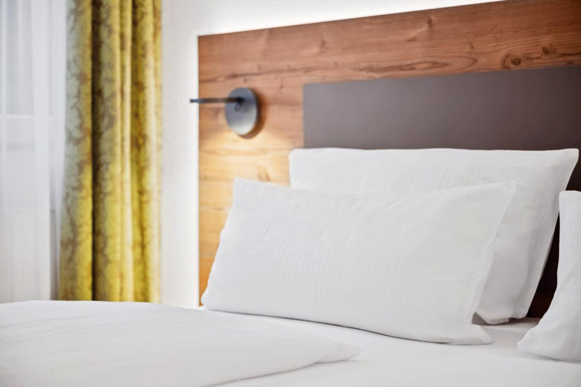 לאופהיים Hotel Zeppelin מראה חיצוני תמונה