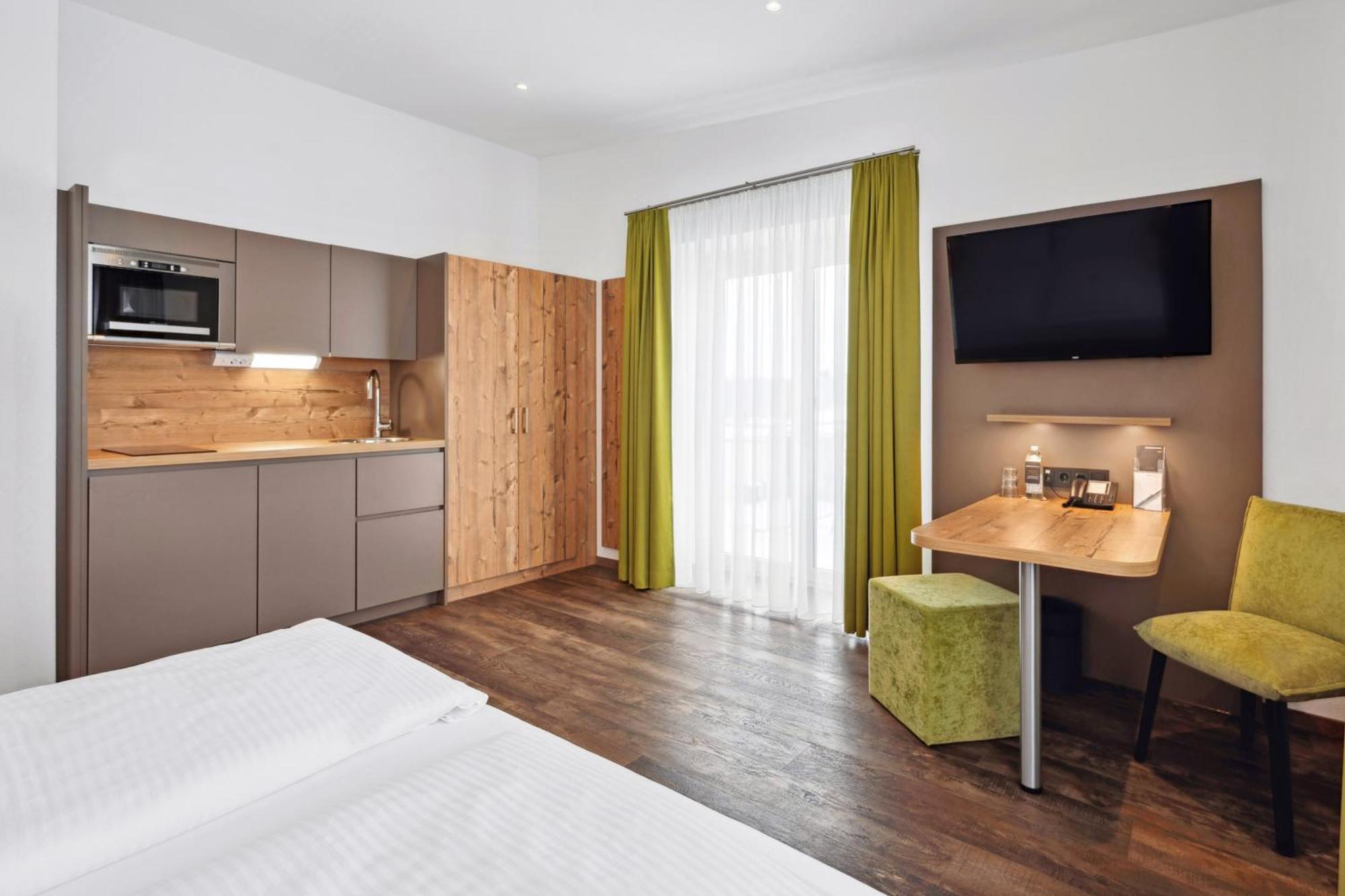 לאופהיים Hotel Zeppelin מראה חיצוני תמונה
